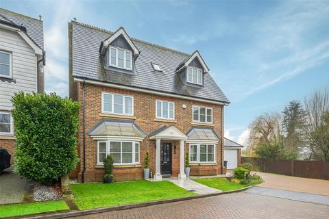 5 bedroom detached house for sale, Pucknells Close, Swanley, BR8