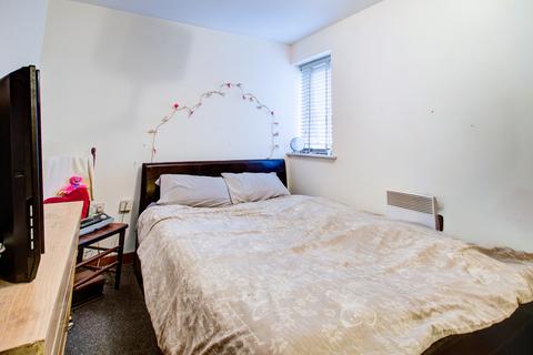 2 bedroom flat for sale, Southchurch Road, Southend-on-sea, SS1