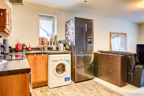 2 bedroom flat for sale, Southchurch Road, Southend-on-sea, SS1