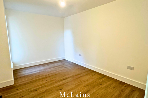 undefined, 1-Bed Flat on Seymour Ave, Luton, Bedfordshire, LU1