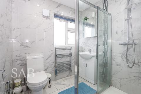 3 bedroom semi-detached house to rent, Rutland Road, Southall, UB1