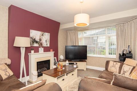 3 bedroom semi-detached house for sale, Chatsworth Drive , Pudsey , Leeds , LS28 8JT