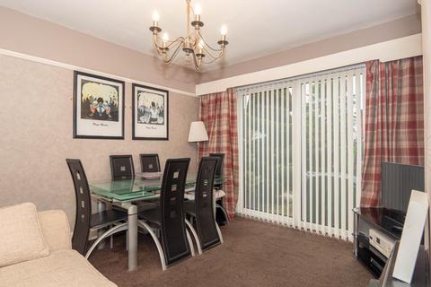 3 bedroom semi-detached house for sale, Chatsworth Drive , Pudsey , Leeds , LS28 8JT