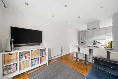 2 bedroom ground floor flat for sale, Osborne Road, London, NW2