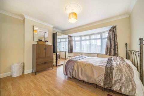 undefined, Leigham Drive, Isleworth TW7