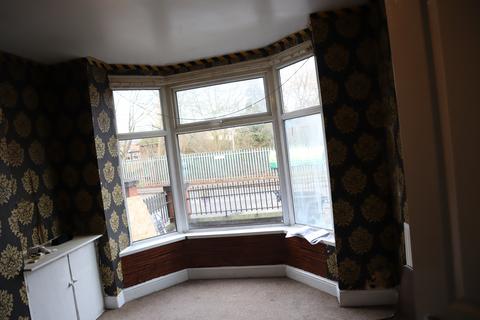 3 bedroom terraced house to rent, Green Lane Road, Leicester LE5