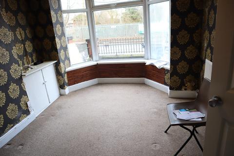 3 bedroom terraced house to rent, Green Lane Road, Leicester LE5