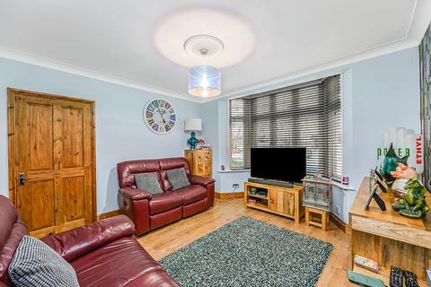 3 bedroom terraced house for sale, Marmion Avenue, Chingford