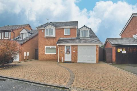 4 bedroom detached house for sale, Drake Way, Hinckley