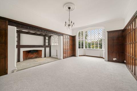 2 bedroom apartment to rent, Foley Road, Claygate, KT10