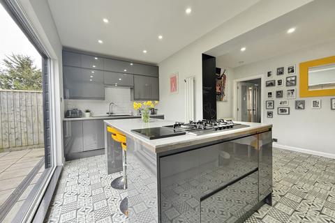 undefined, Bowhay Lane, St Thomas, EX4