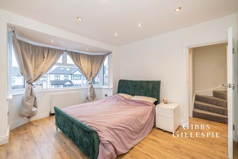 4 bedroom terraced house to rent, Turner Road, Edgware, HA8