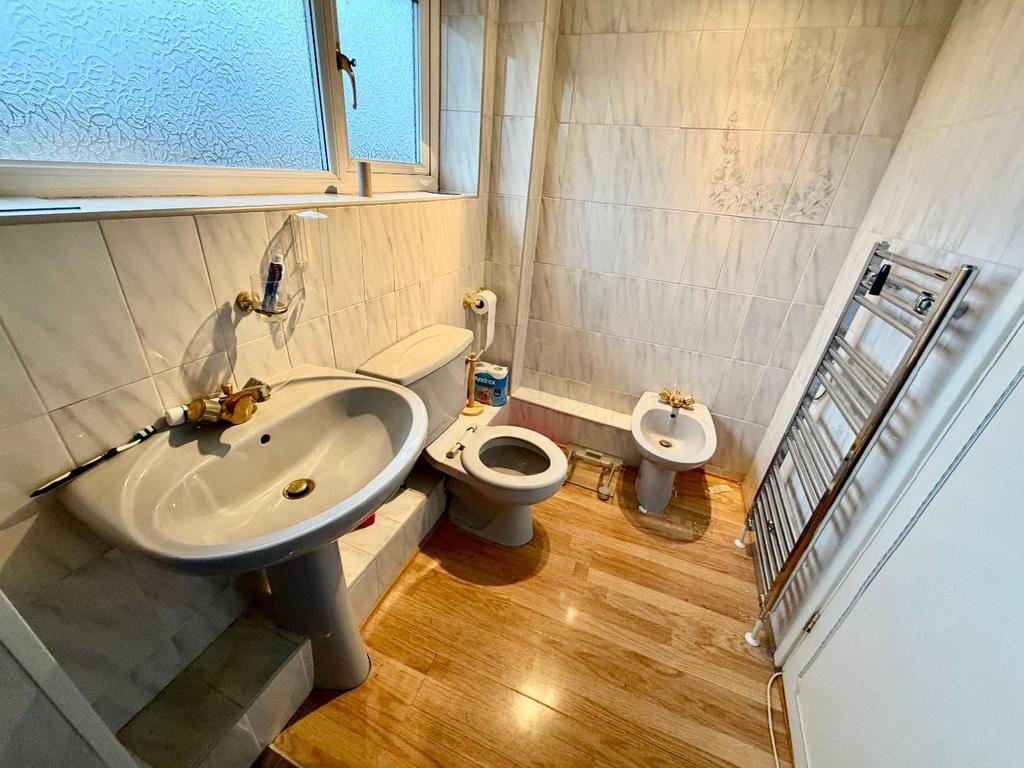 Shower Room/w.c.