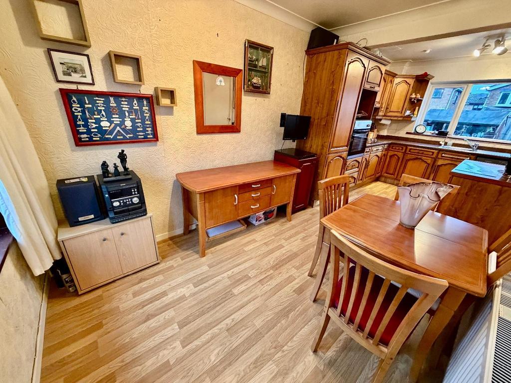 Dinng Area