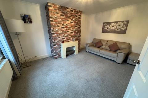 3 bedroom semi-detached house to rent, Forest Road, Newark NG22