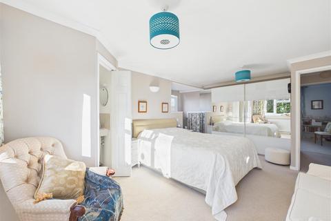 undefined, Cherry Orchard, Charlton, Pershore