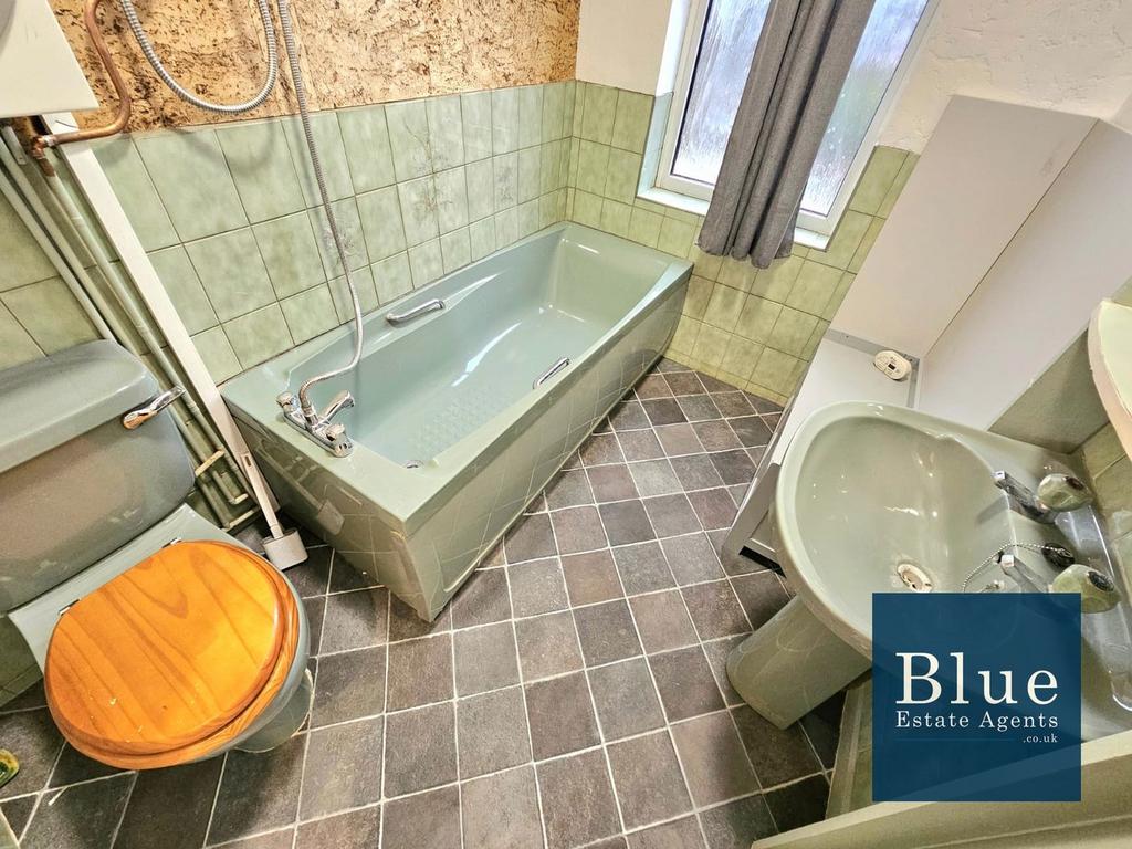 Bathroom Suite