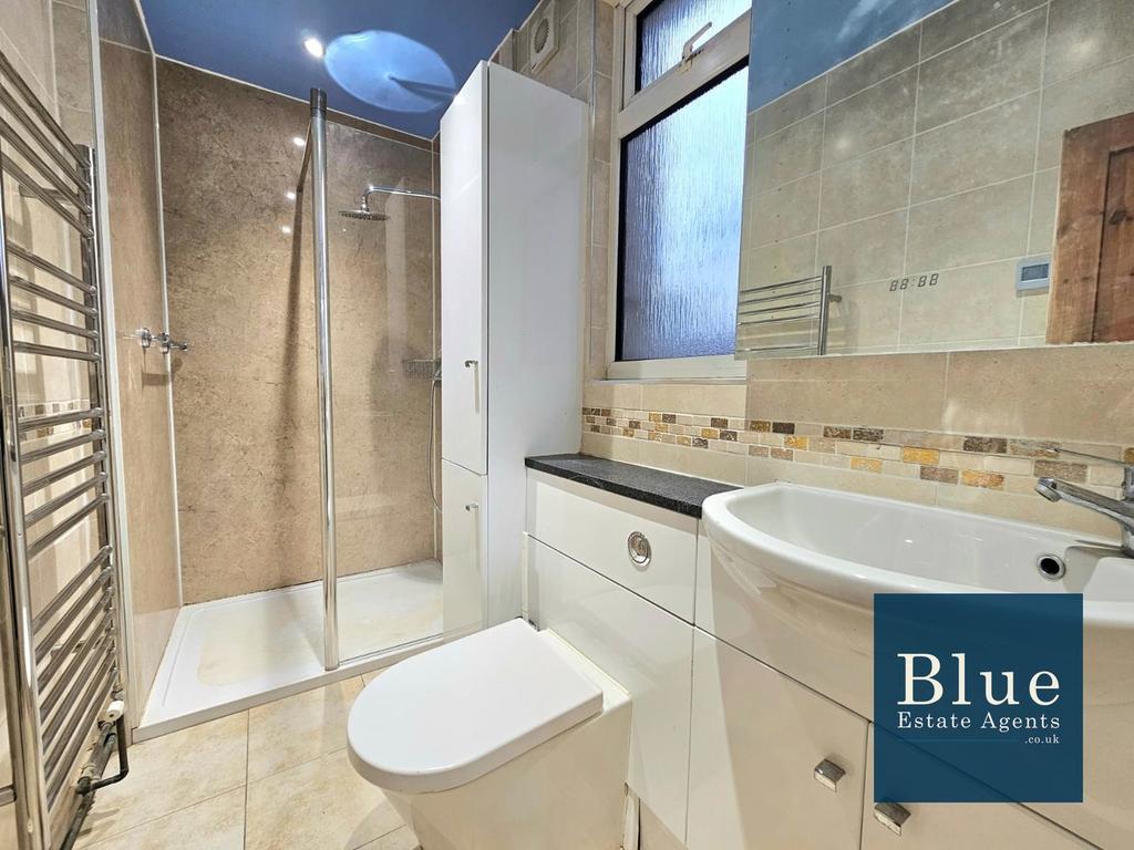 Ground Floor Shower Suite