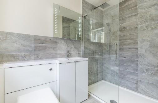 Shower Room.jpg