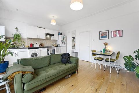 1 bedroom detached house to rent, Mildmay Grove North, London, N1