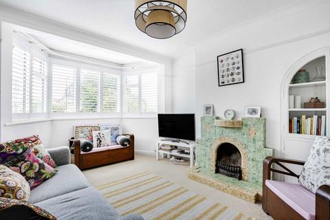 3 bedroom terraced house to rent, Broughton Avenue, Richmond TW10