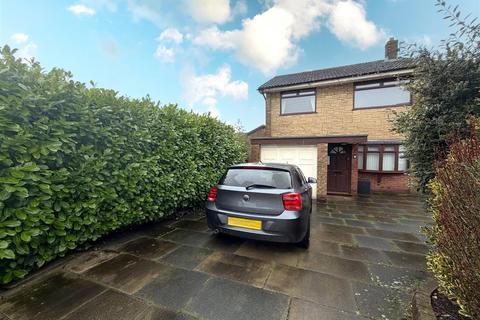 3 bedroom detached house for sale, Yellow Lodge Drive, Westhoughton, Bolton