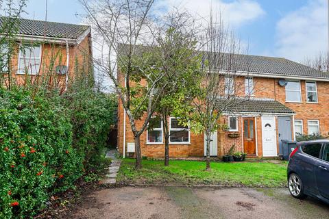 2 bedroom maisonette for sale, Delamere Gardens, Linslade