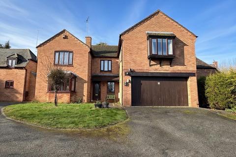 5 bedroom detached house for sale, Cottage Gardens, Great Billing, Northampton NN3