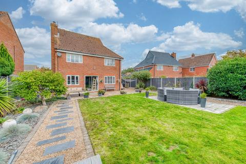 4 bedroom detached house for sale, Kingswood Avenue, Taverham