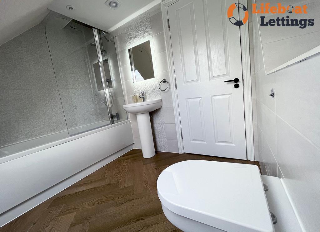 Shared top floor bathroom