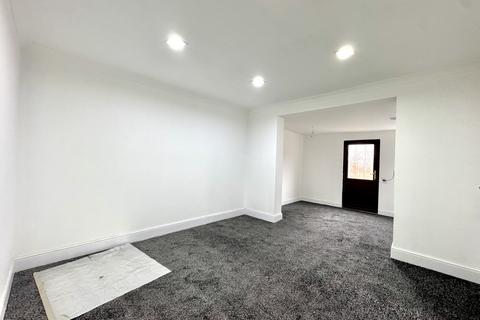 undefined, Alleyn Park, Southall, Greater London, UB2
