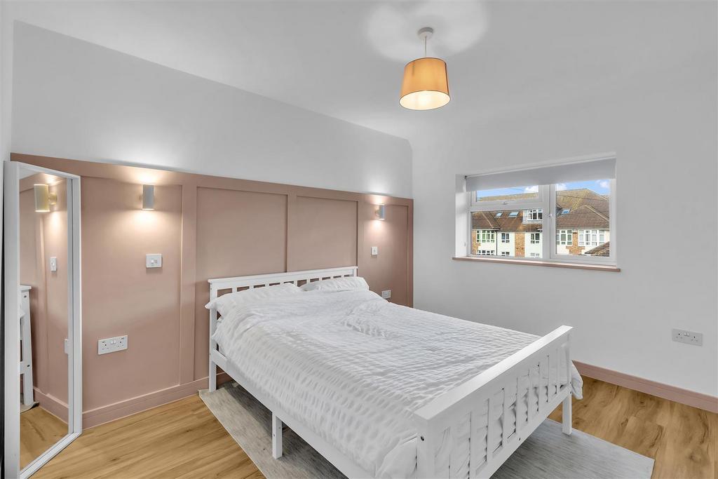 Bedroom.jpg