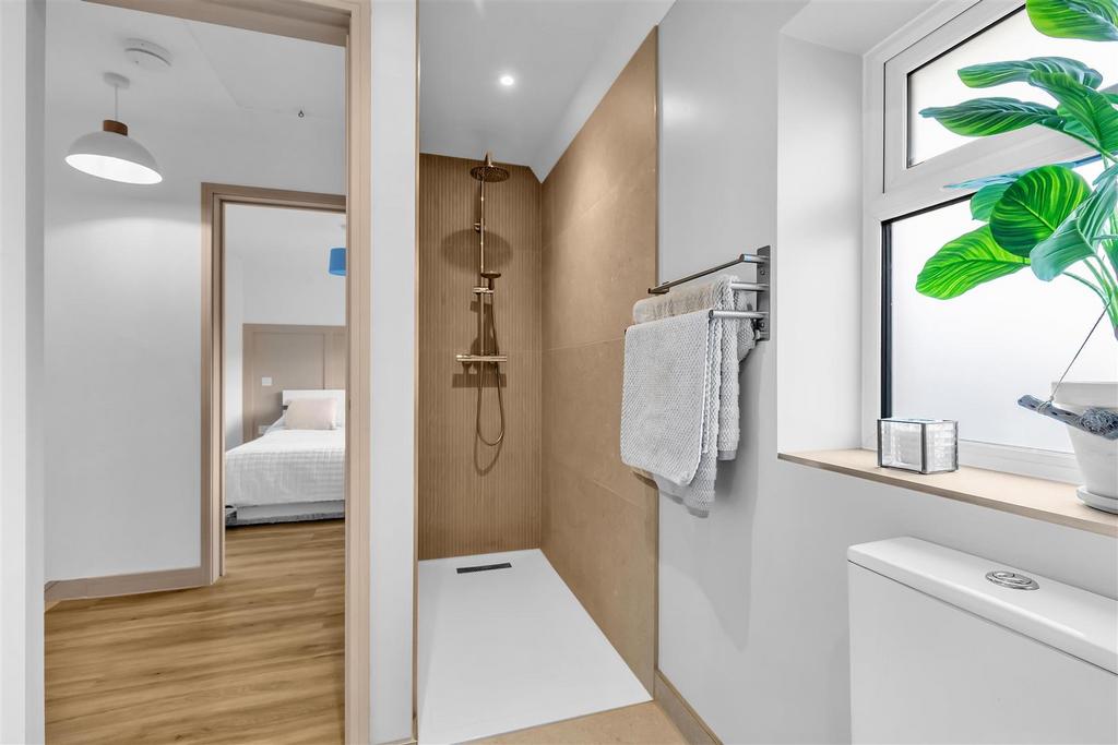 Bathroom showing walk in shower.jpg