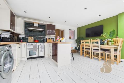 4 bedroom semi-detached house for sale, Glebe View, West Mersea CO5
