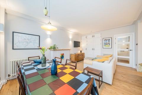Studio to rent, Sheen Road, Richmond TW9