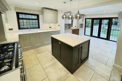 undefined, Gong Hill Drive, Farnham GU10