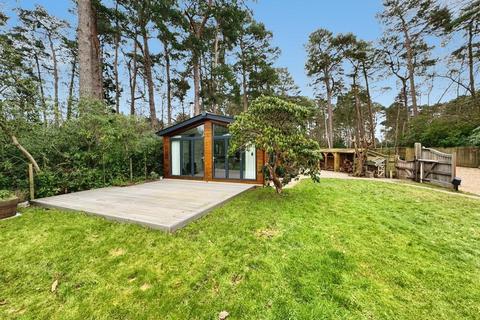 undefined, Gong Hill Drive, Farnham GU10