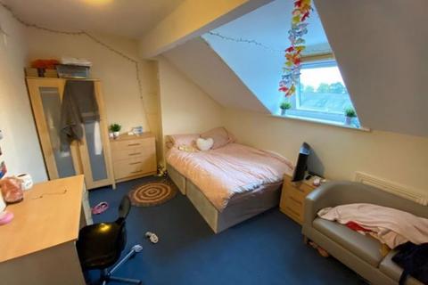 undefined, Estcourt Avenue, Leeds LS6