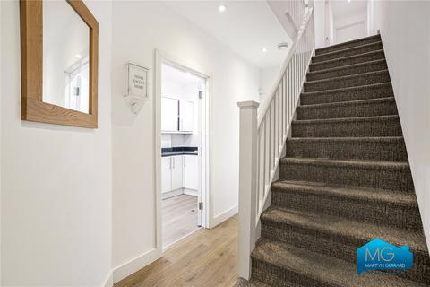 3 bedroom semi-detached house to rent, York Road, New Barnet, Hertfordshire, EN5