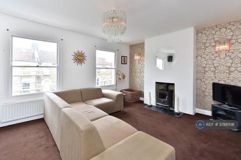 2 bedroom maisonette to rent, Digby Crescent, London, N4