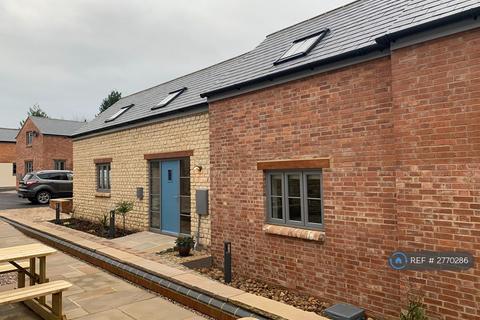 2 bedroom semi-detached house to rent, Towbury Lane, Towcester, NN12