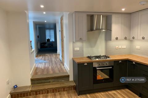 2 bedroom semi-detached house to rent, Towbury Lane, Towcester, NN12