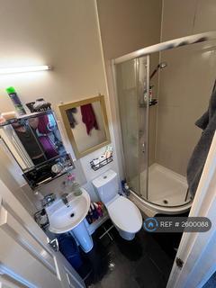 1 bedroom in a flat share to rent, Ashford Road, London, NW2