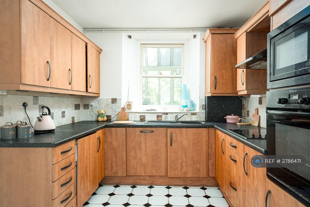 Kitchen 2