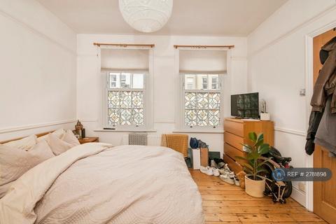 undefined, Oakmead Road, London, SW12
