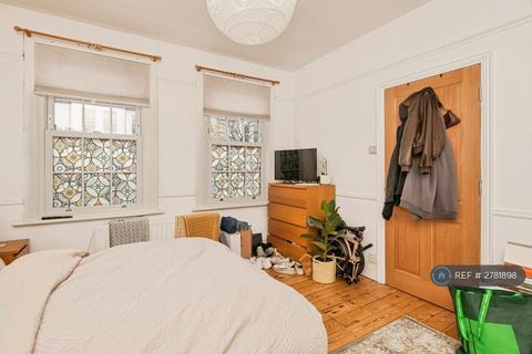 undefined, Oakmead Road, London, SW12