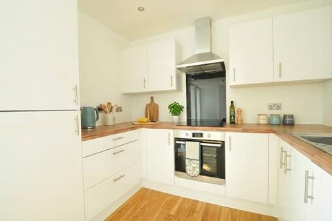 undefined, 2 Bedroom Penthouse Apartment – Michigan Point, Salford Quays