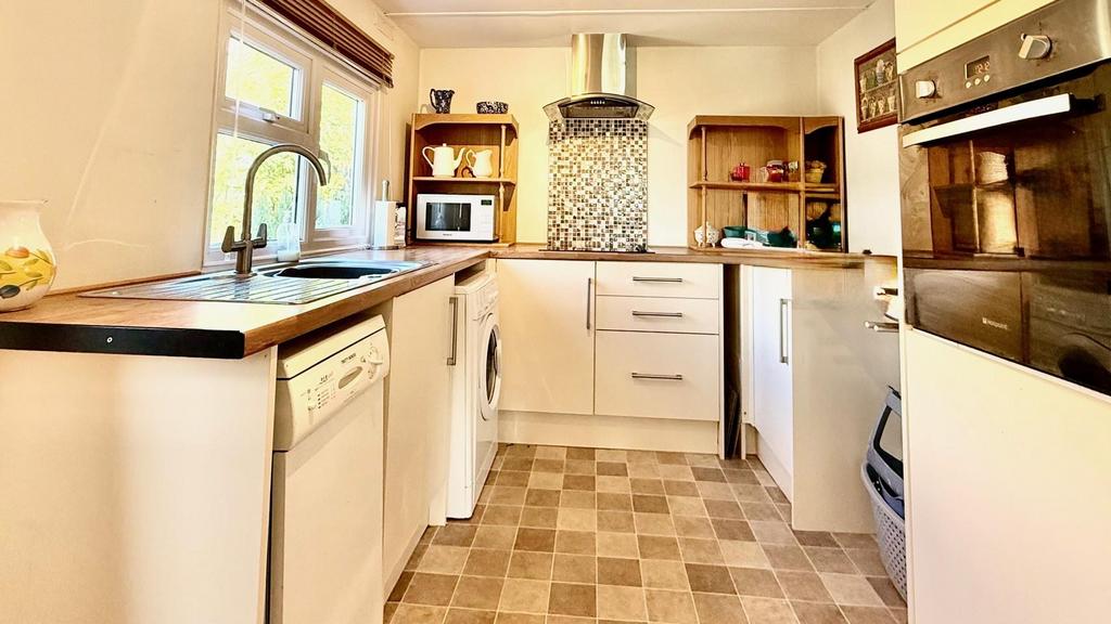 Edited kitchen.jpg