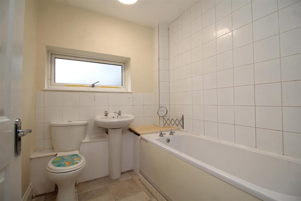 Bathroom .JPG