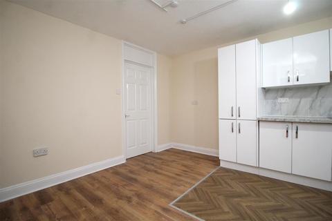 3 bedroom terraced house for sale, Brynmore, Bretton, Peterborough
